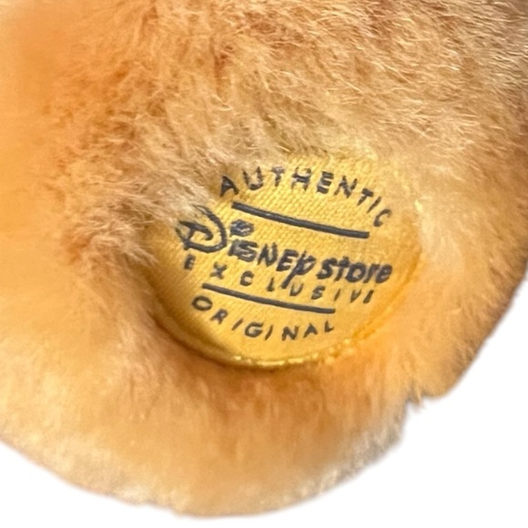 Winnie The Pooh 12in Plush Soft Authentic Disney Store Exclusive - Picture 4 of 6